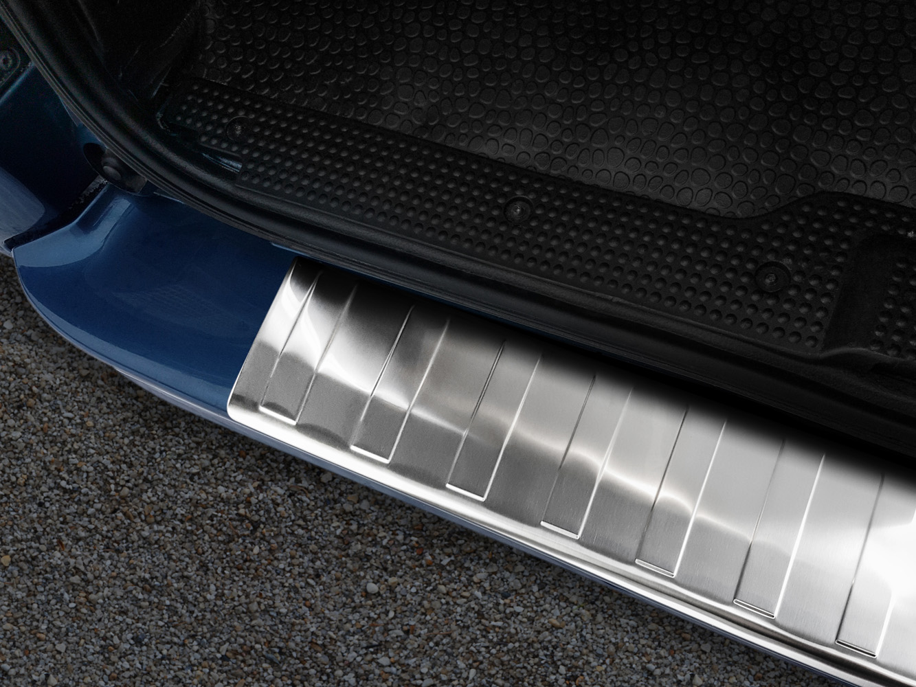 44704-Weyer-Ladekantenschutz-Renault-Traffic-Opel-Vivaro-4