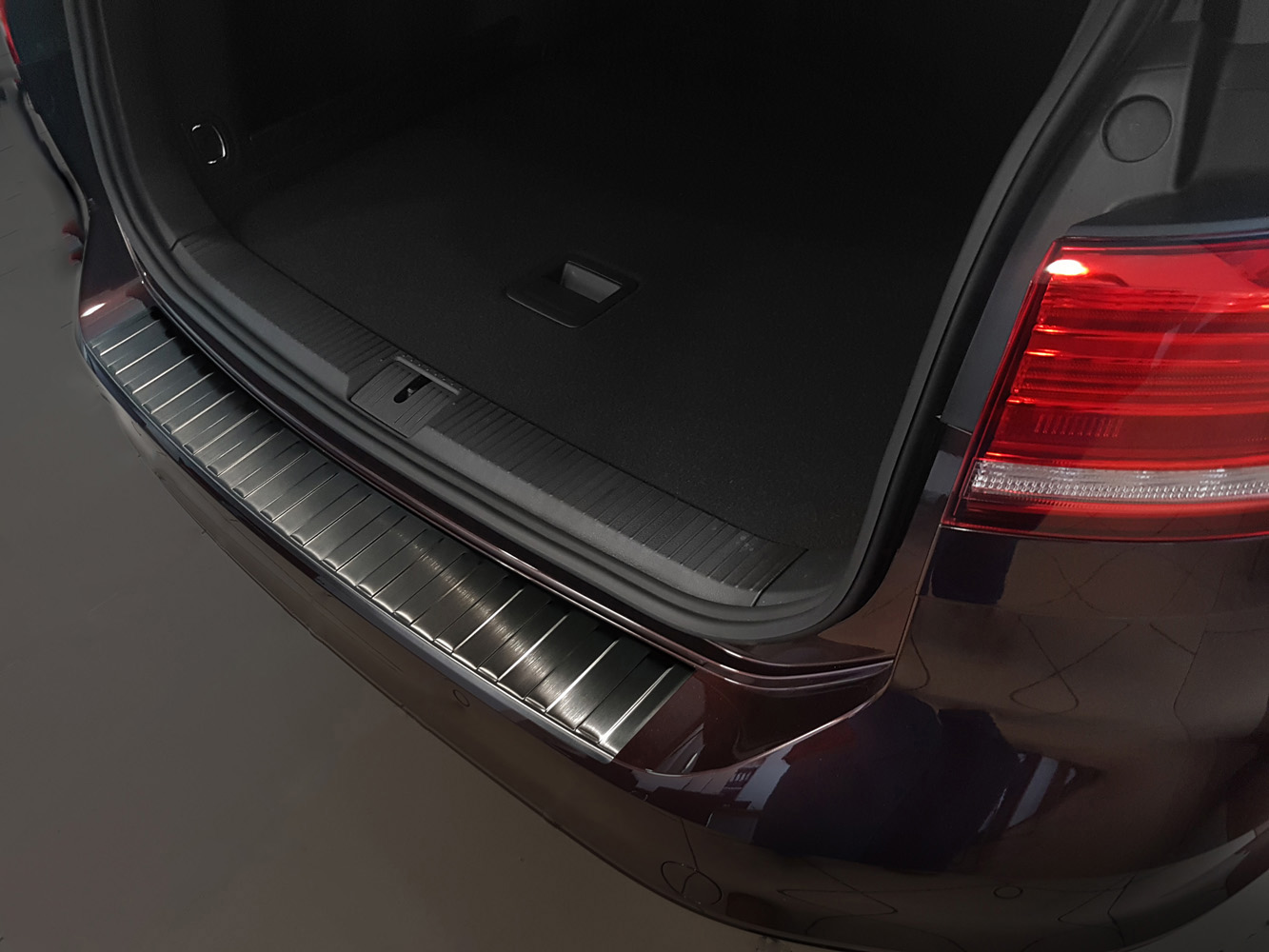 43011-Weyer-LDK-Volkswagen-Passat-B8-Variant-3-bl