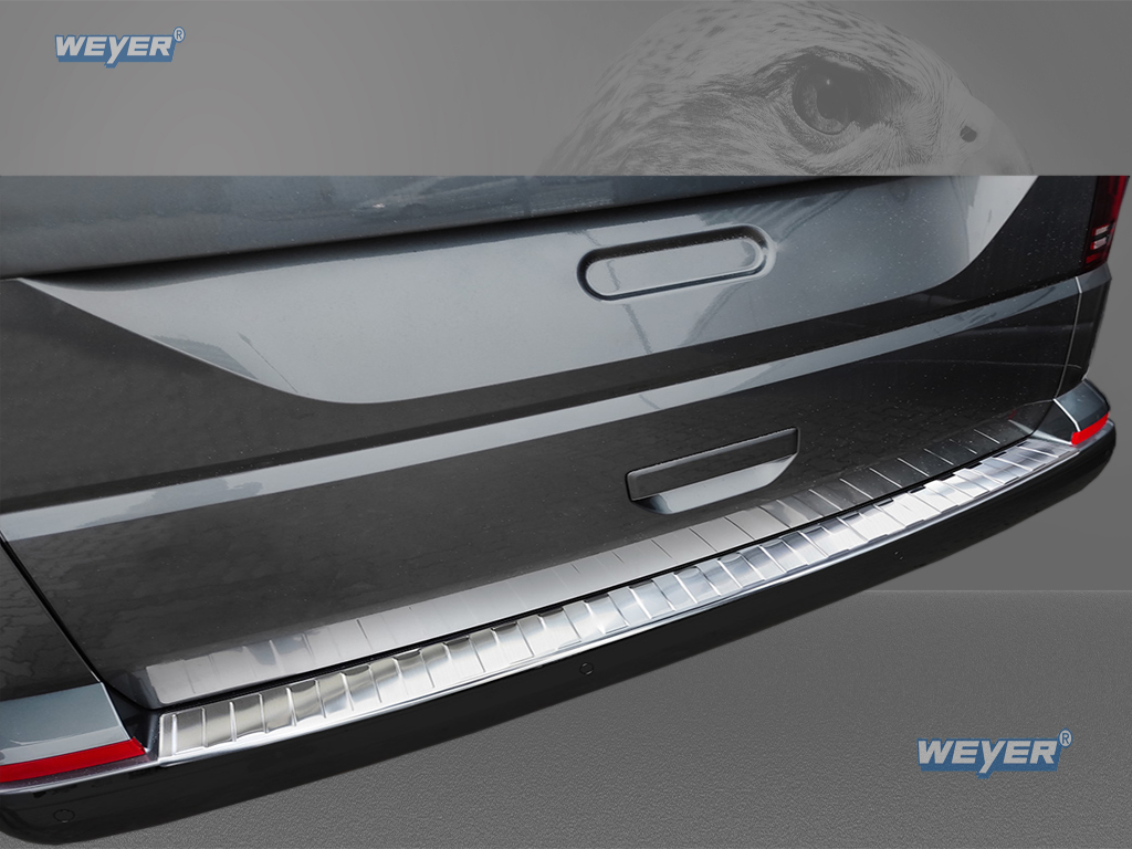 44979-Weyer-Edelstahl-Ladekantenschutz-VW-Caravelle-2015-FL2019-mit-Klappe-7