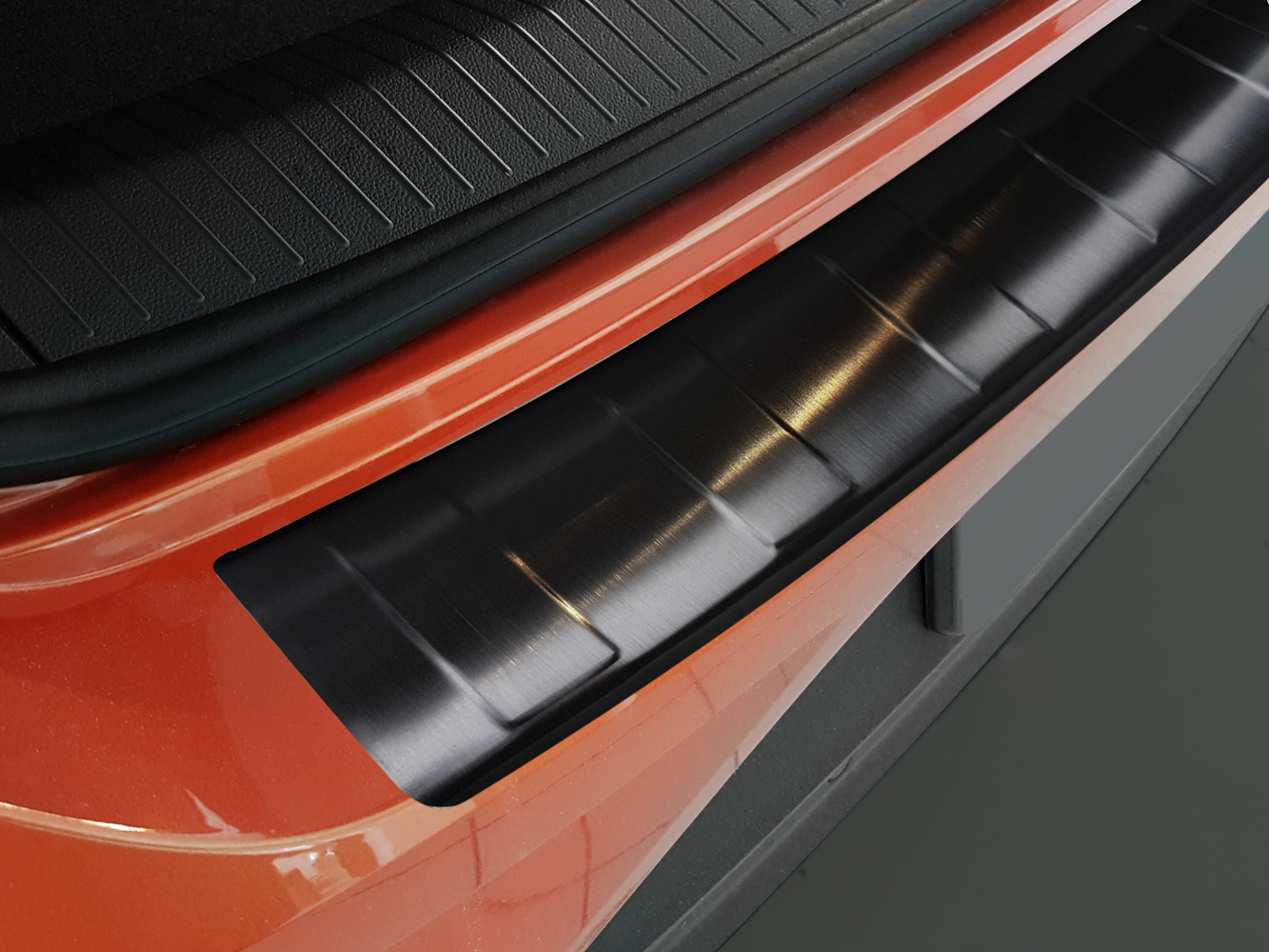 43155-Weyer-Ladekantenschutz-VW-T-Roc-bl VW T-ROC ab Baujahr 2016-, WEYER Edelstahl Ladekantenschutz -graphite/black