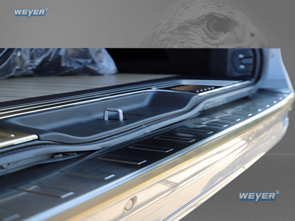 MERCEDES V ab Baujahr ab 2014, WEYER Falcon Premium Line Edelstahl Ladekantenschutz graphite - XL
