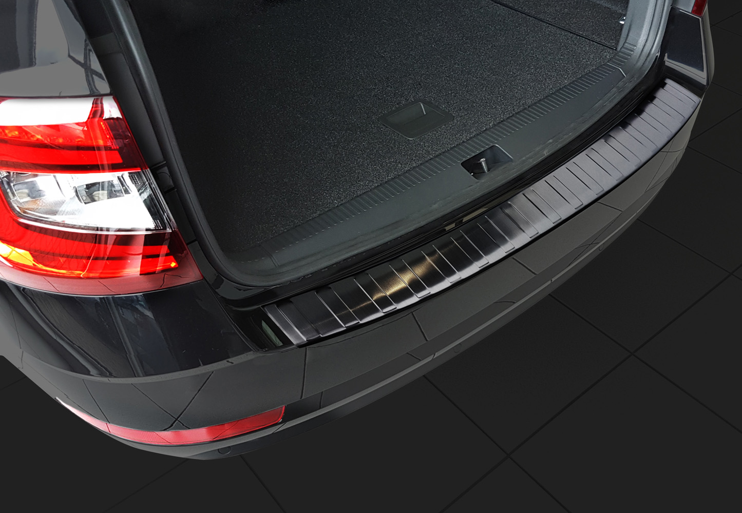 43077-Weyer-LDK-Skoda-Octavia-III-FL-Kombi-2