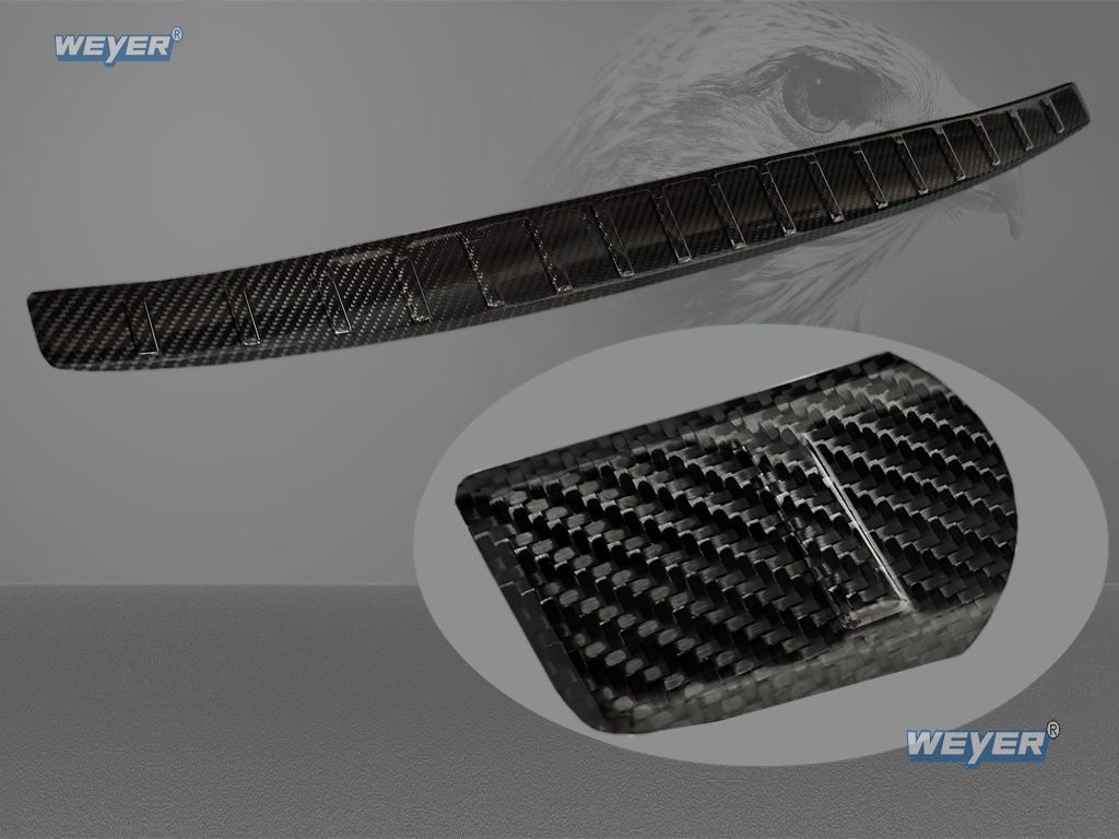 41311-Weyer-echt-carbon-Ladekantenschutz-Mercedes-Benz-EQE-V295-6