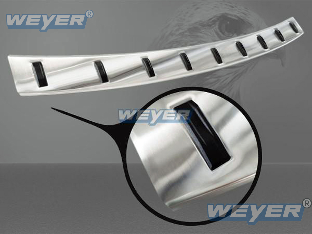 82017-Weyer-Edelstahl-Ladekantenschutz-Volvo-V60-Corss-Country-MAX-PRODECT-3