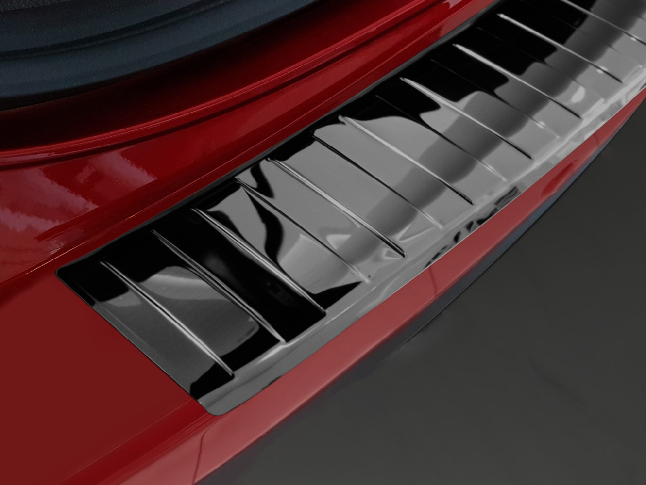 55006-Weyer-Edelstahl-Ladekantenschutz-Mazda-CX-5-II-black-Hochglanz