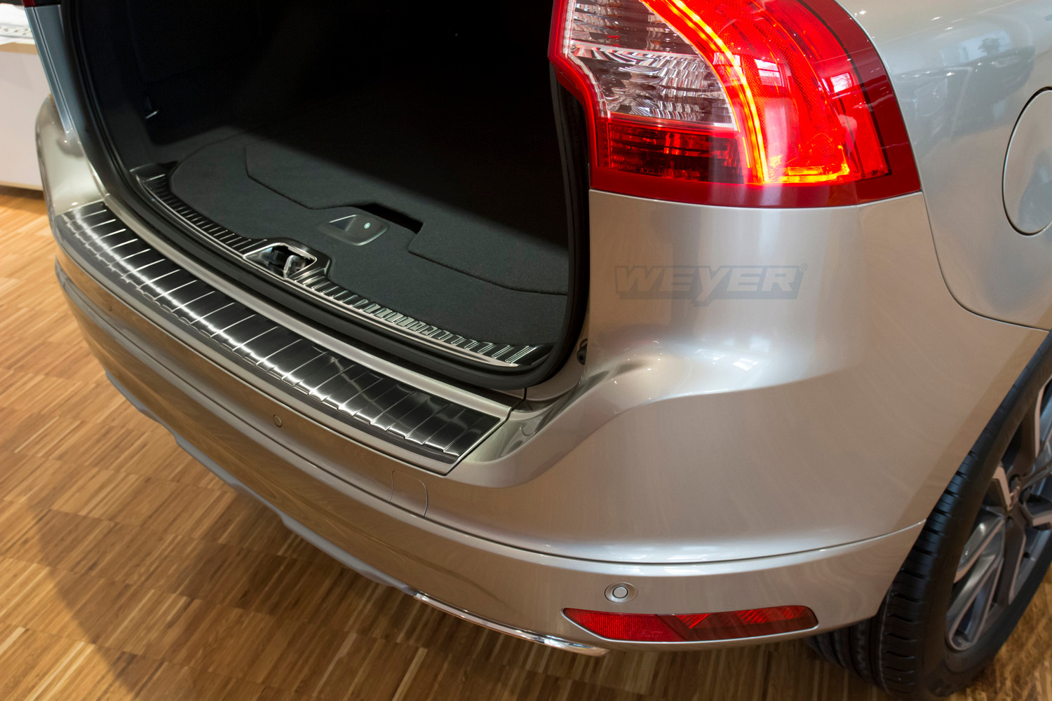 43003-Ladekantenschutz-Volvo-XC60-3