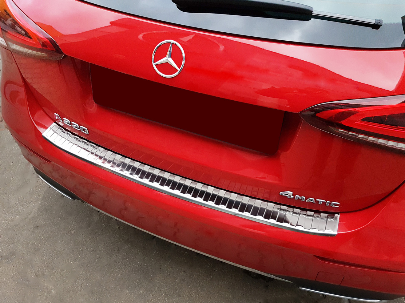 44296Weyer-Edelstahl-Ladekanteschutz-Mercedes-A-Klasse-W177-1