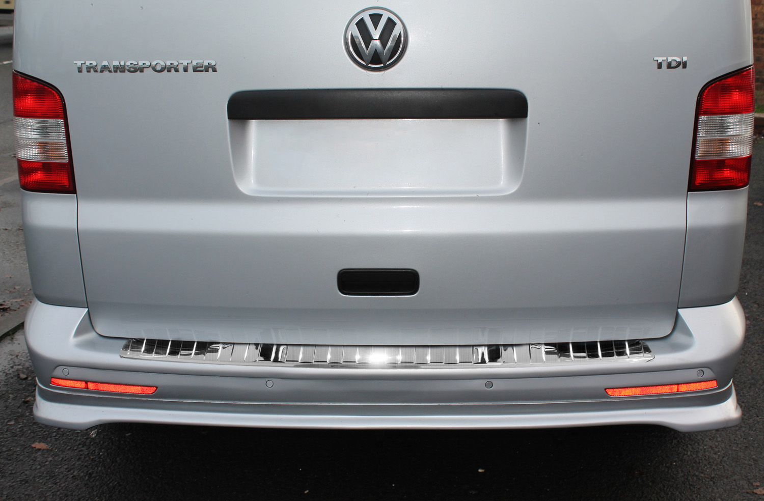 Load Sill Protector Bumper For VW T5 Transporter 2003-2015 – Dark Brushed Stainless
