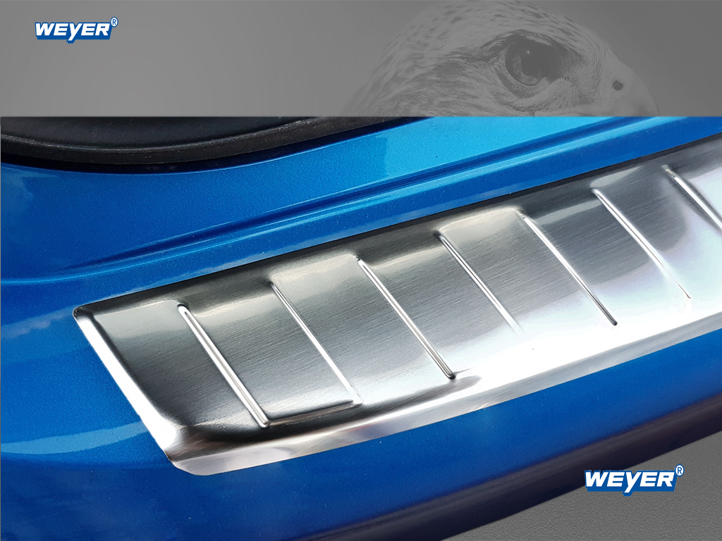 44413-Weyer-Ladekantenschutz-Ford-Focus-HB-2