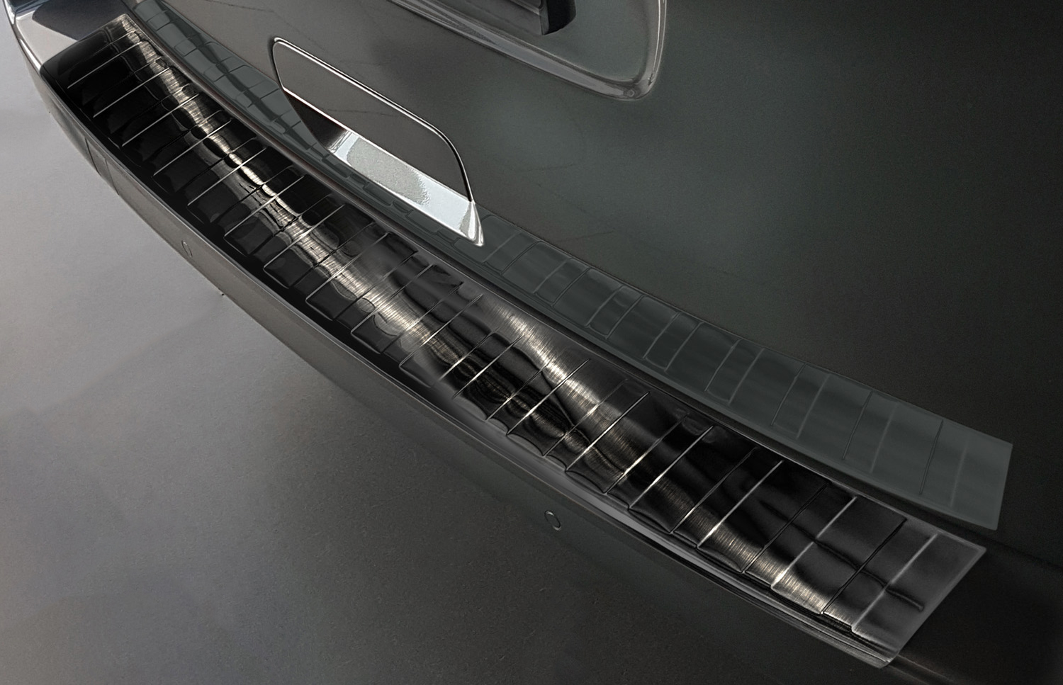 43129-Weyer-Ladekantenschutz-Citroen-Space-Tourer_bl-2