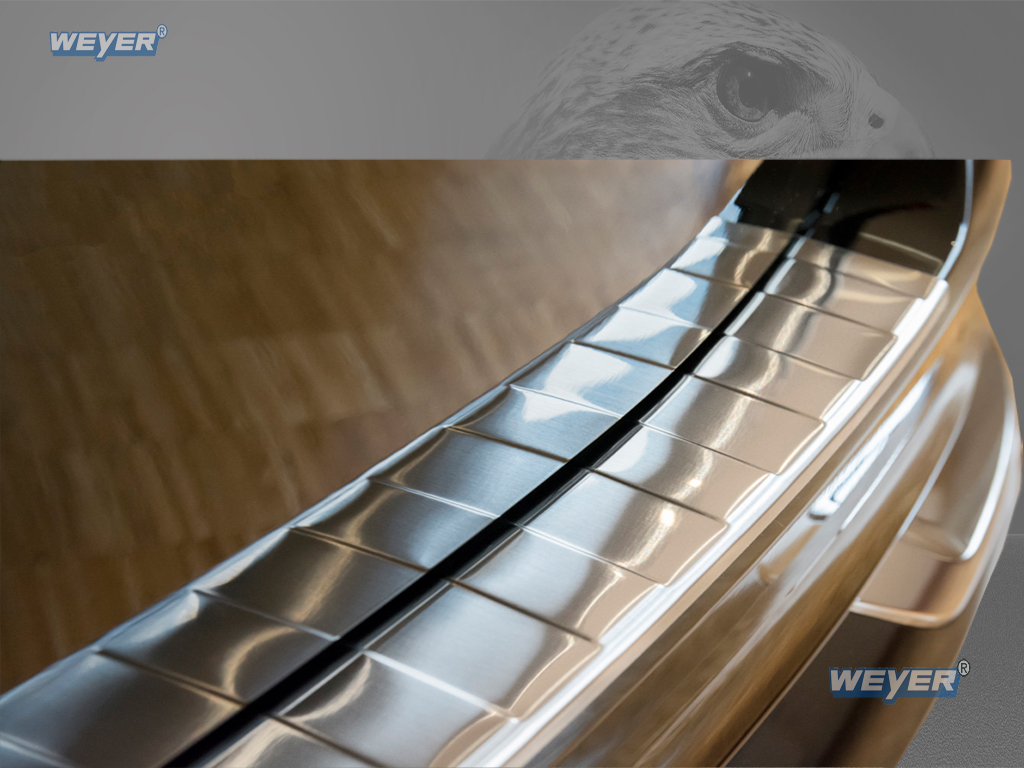 44728-Weyer-Edelstahl-Ladekantenschutz-Volvo-XC90-5