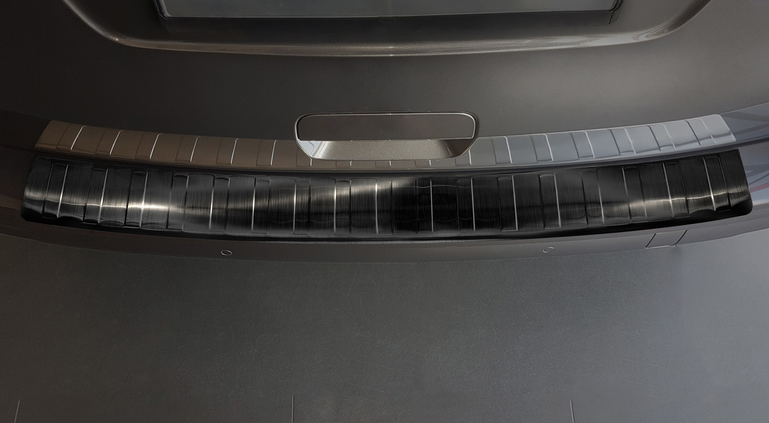 43129-Weyer-Ladekantenschutz-Citroen-Space-Tourer_bl-1