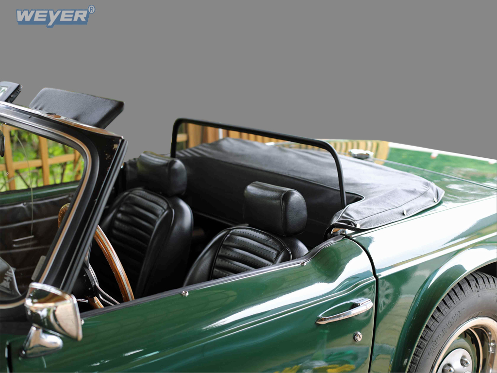 1046-Weyer-Windschott-Triumph-TR6-4