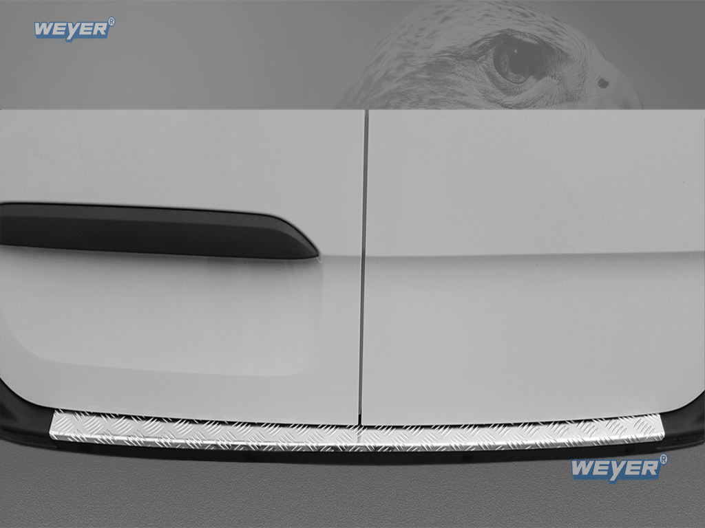 44439-Weyer-Edelstahl-Ladekantenschutz-Mercedes-Sprimter-3-2