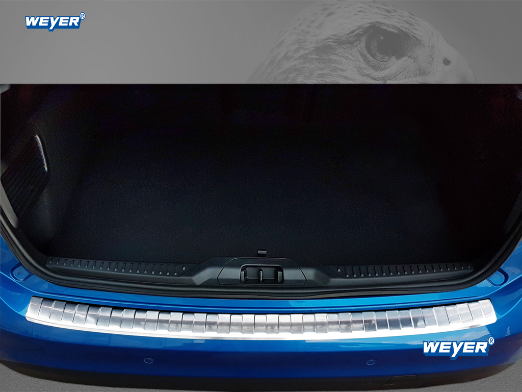 44413-Weyer-Ladekantenschutz-Ford-Focus-HB-3