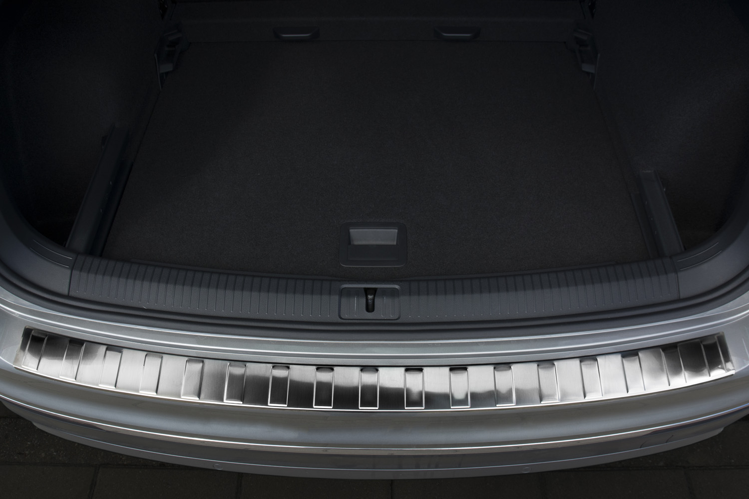 44459-Ladekantsnchutz-Weyer-VW-Tiguan-II-ab-Bj-2015-3